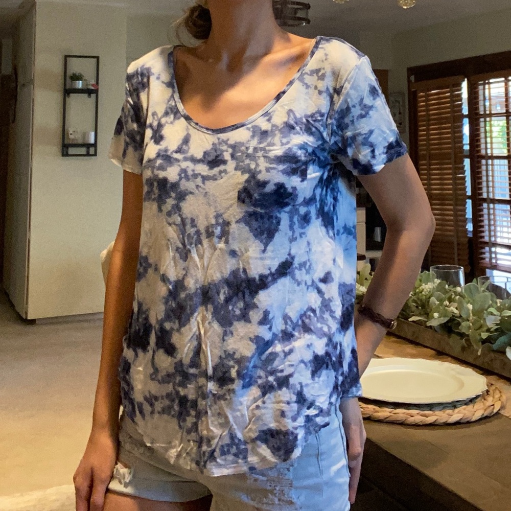 Hollister shirt
